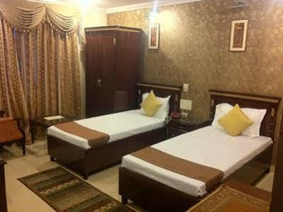 Hotel Hallmark Regency Ludhiana Exterior photo